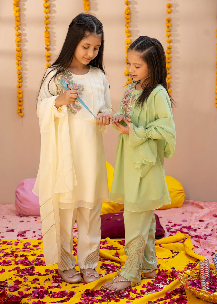 Pakistani Girls Formal Wear