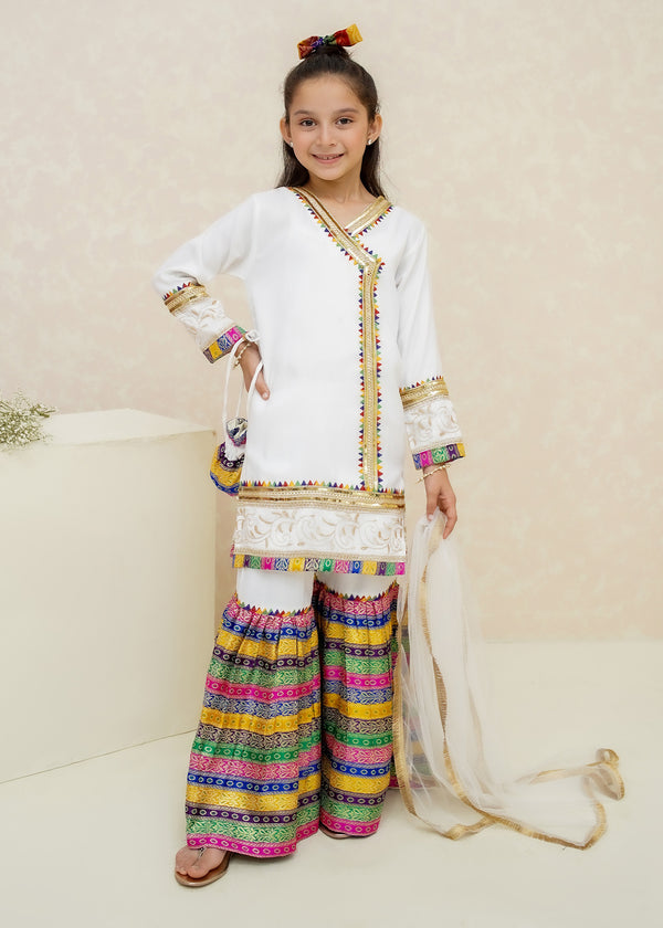Mah e Noor - White