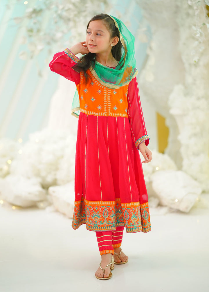 Girls Suits in Pakistan