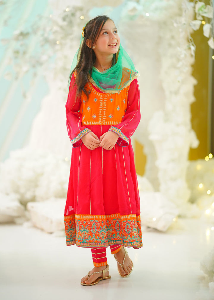 Girls Suits in Pakistan