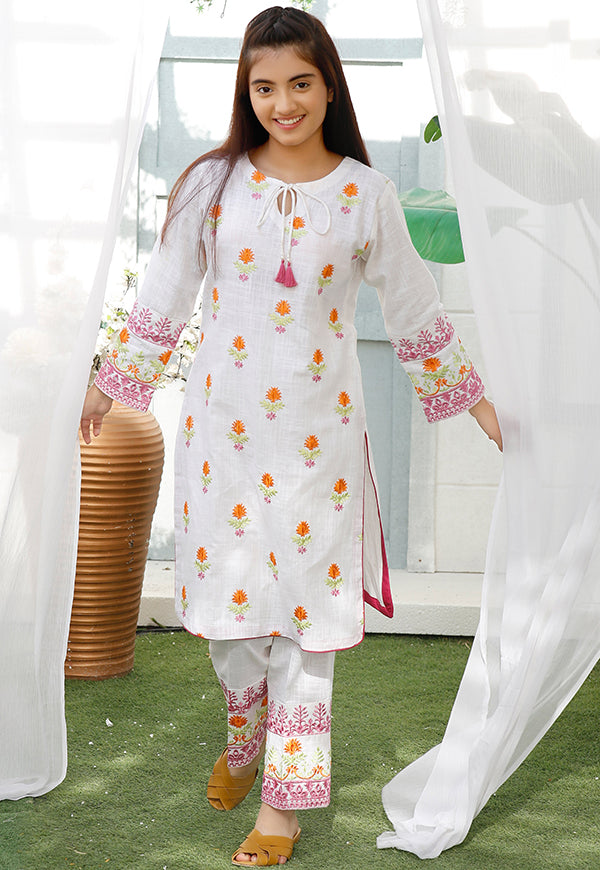 khaddar white 2 piece suit