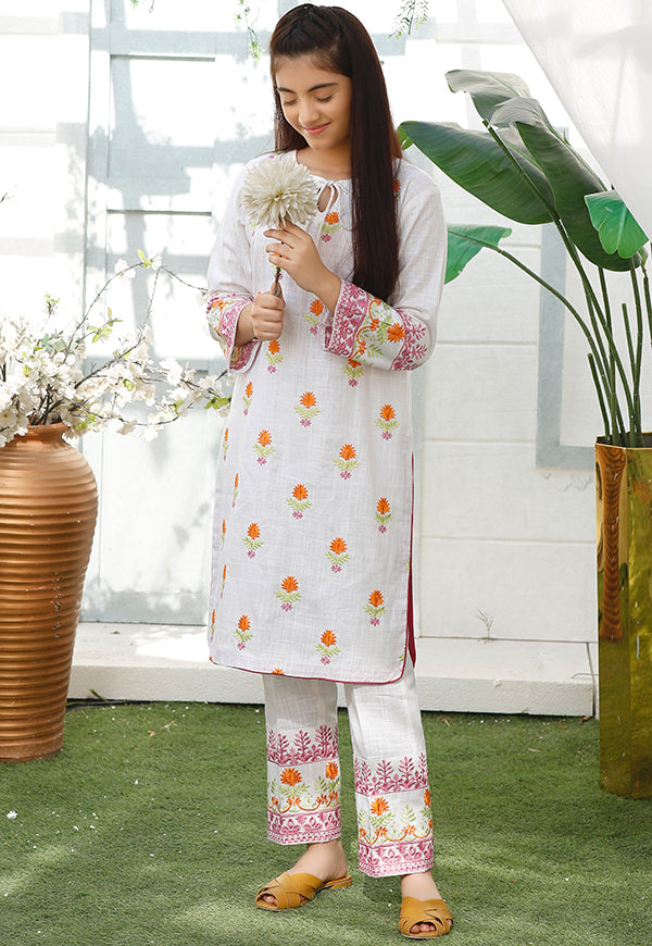 khaddar white 2 piece suit